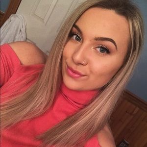 Meet your Posher, Monique